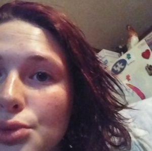 Meet your Posher, Alyson